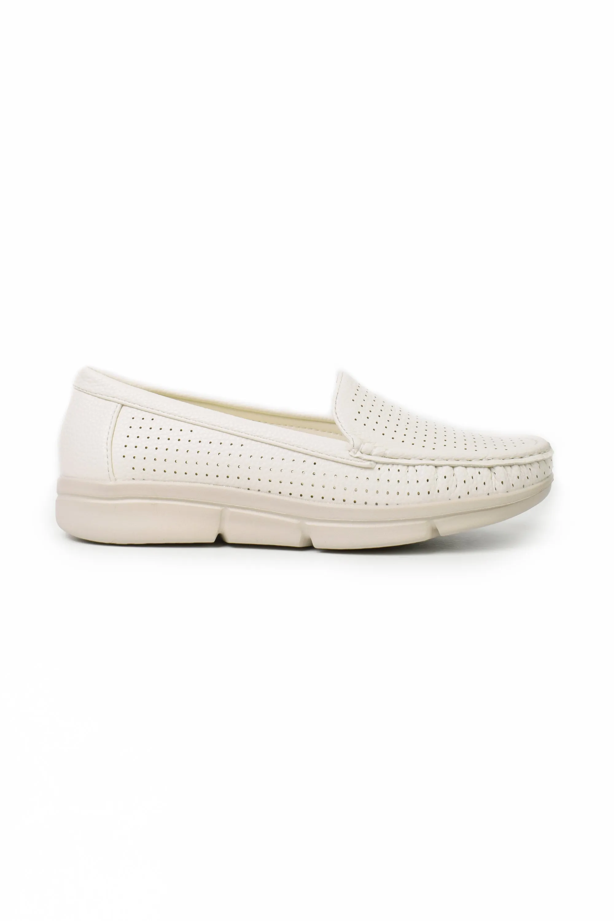 01-48111 Flat Moccasin