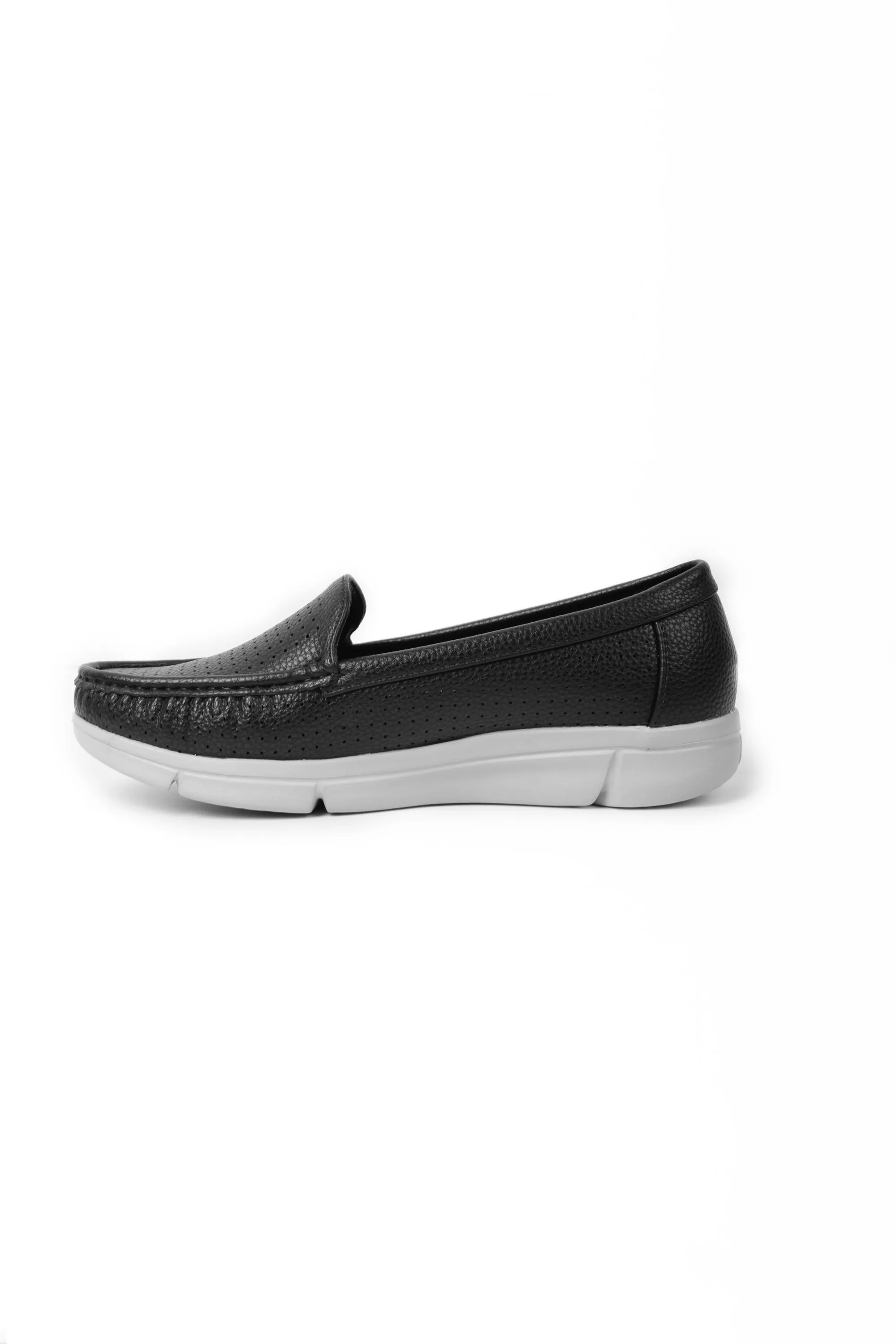 01-48111 Flat Moccasin