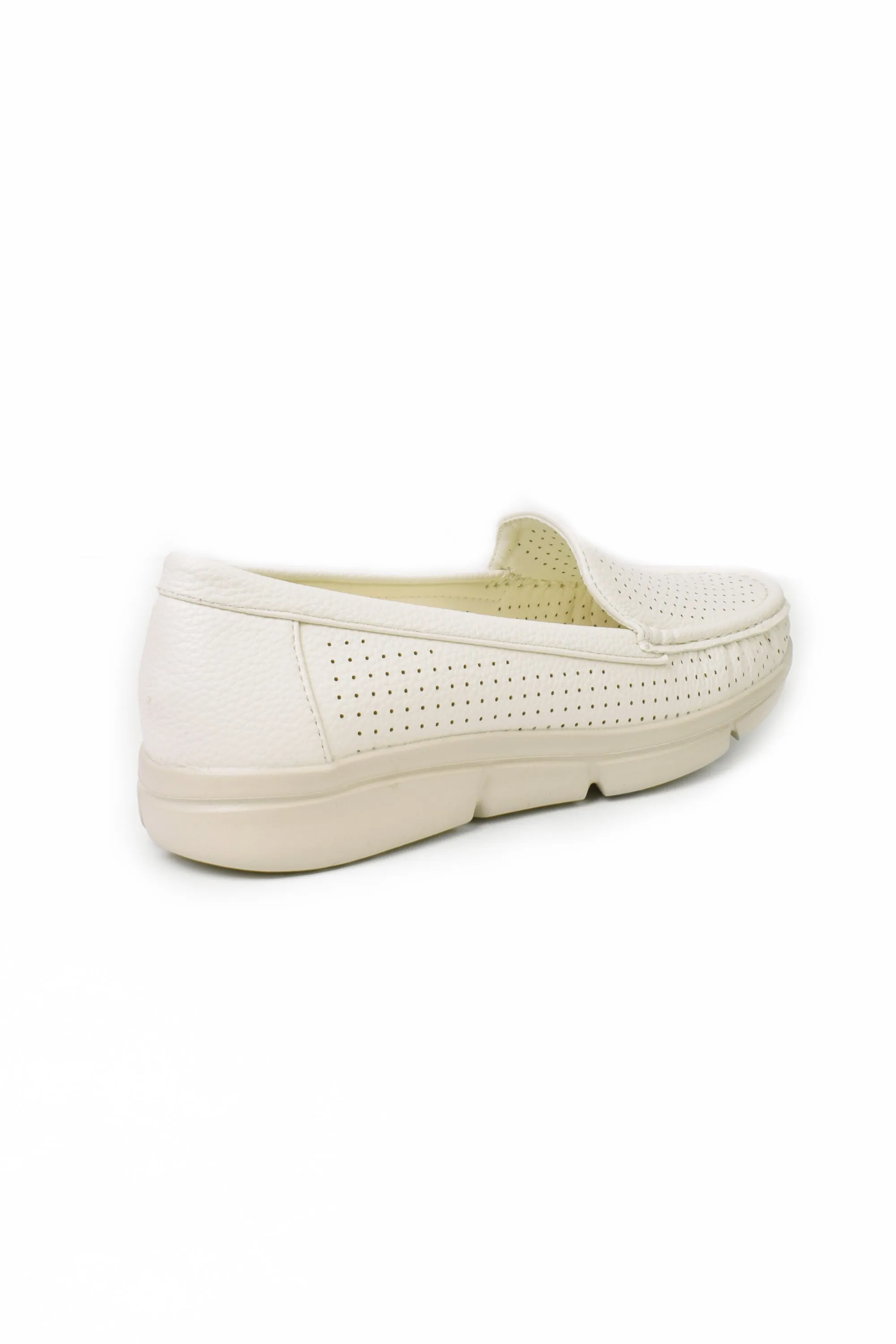 01-48111 Flat Moccasin