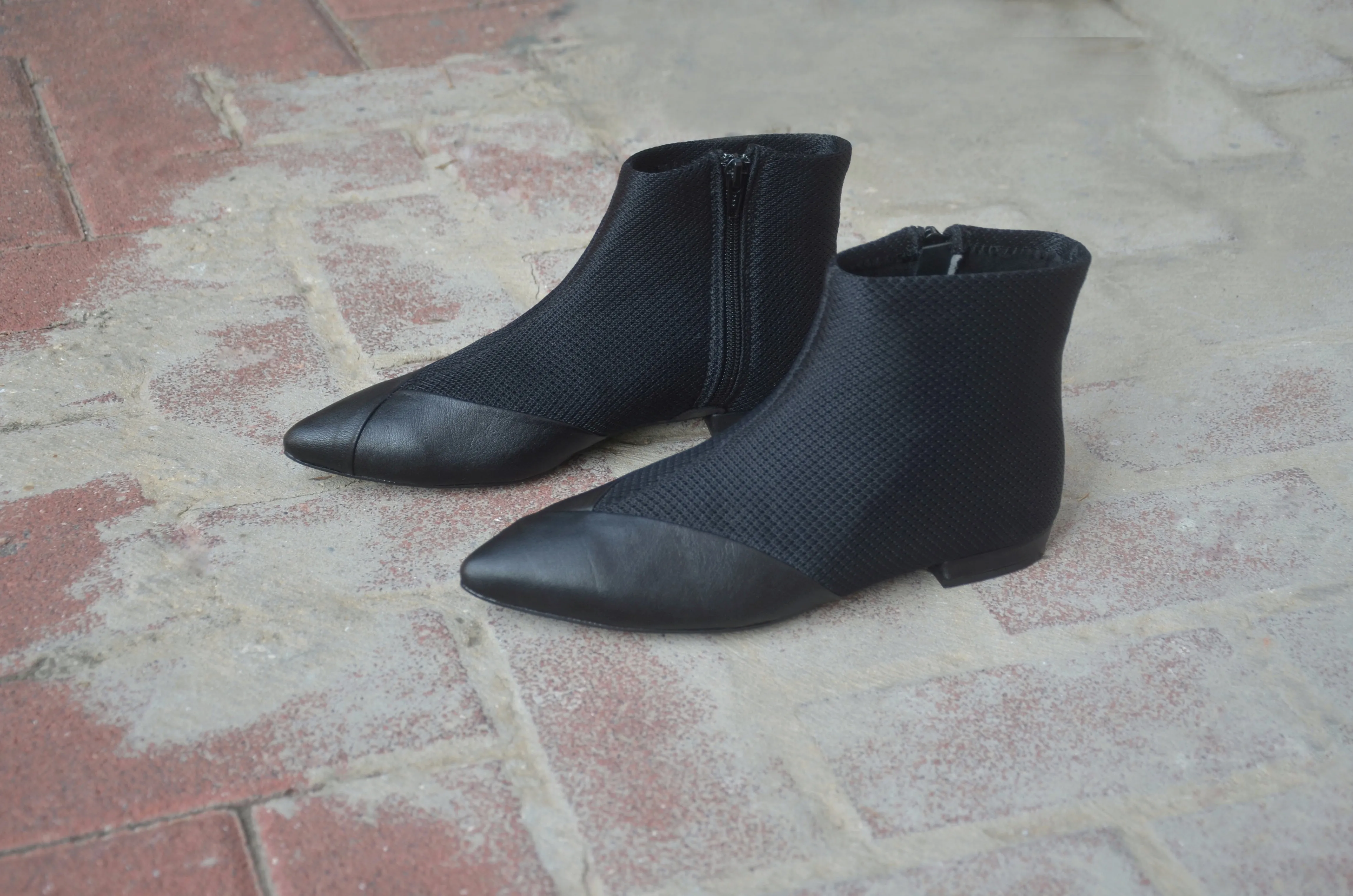 #16 FLAT - SUPER BLACK MESH BOOTIES
