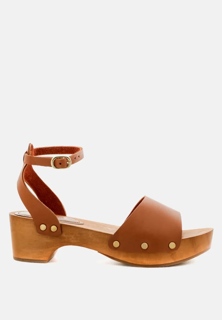 Cara Wooden Clogs By Ruw