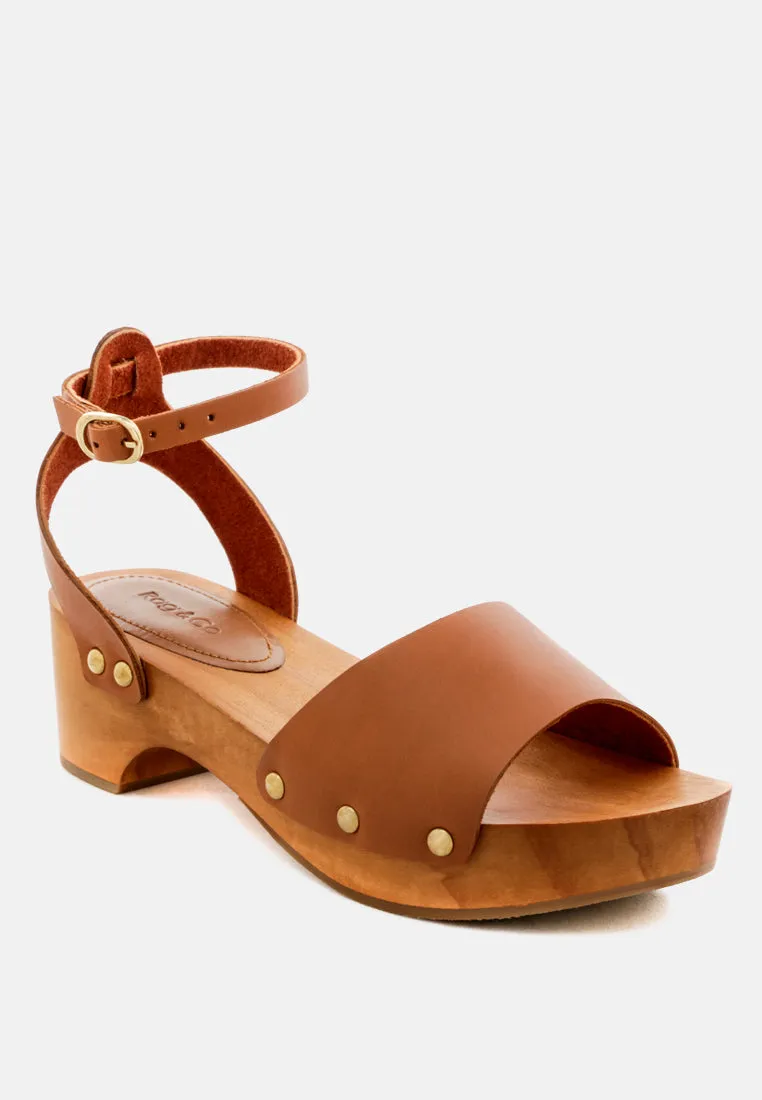 Cara Wooden Clogs By Ruw