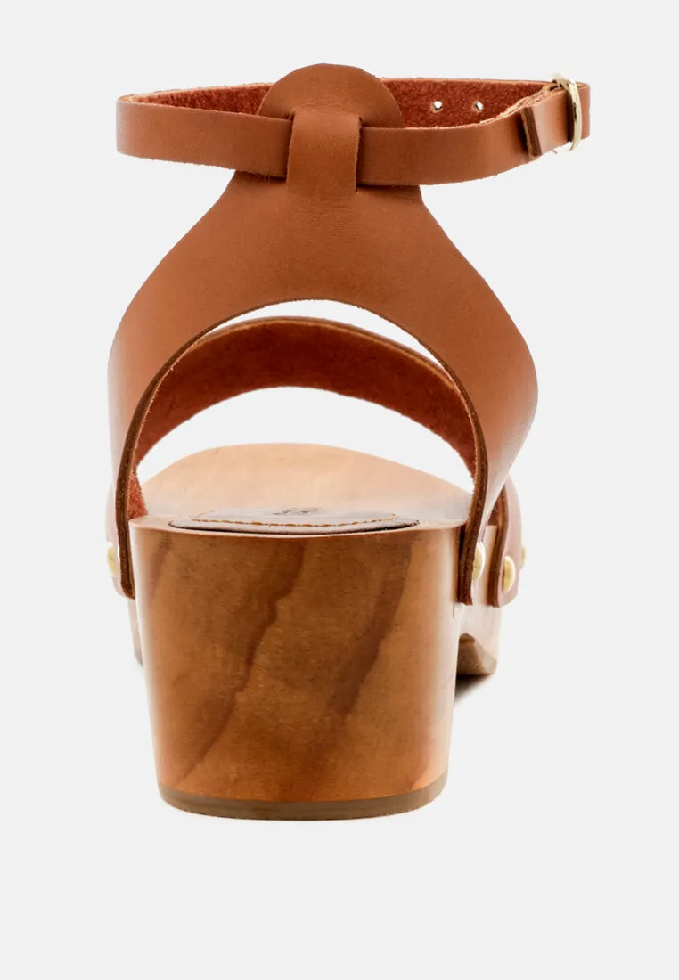 Cara Wooden Clogs By Ruw