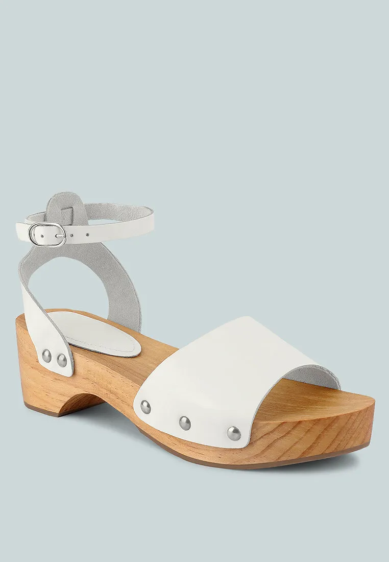 Cara Wooden Clogs By Ruw