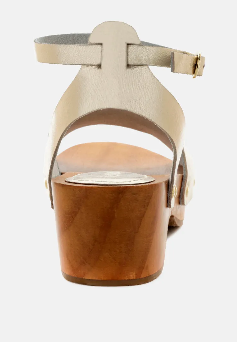 Cara Wooden Clogs By Ruw