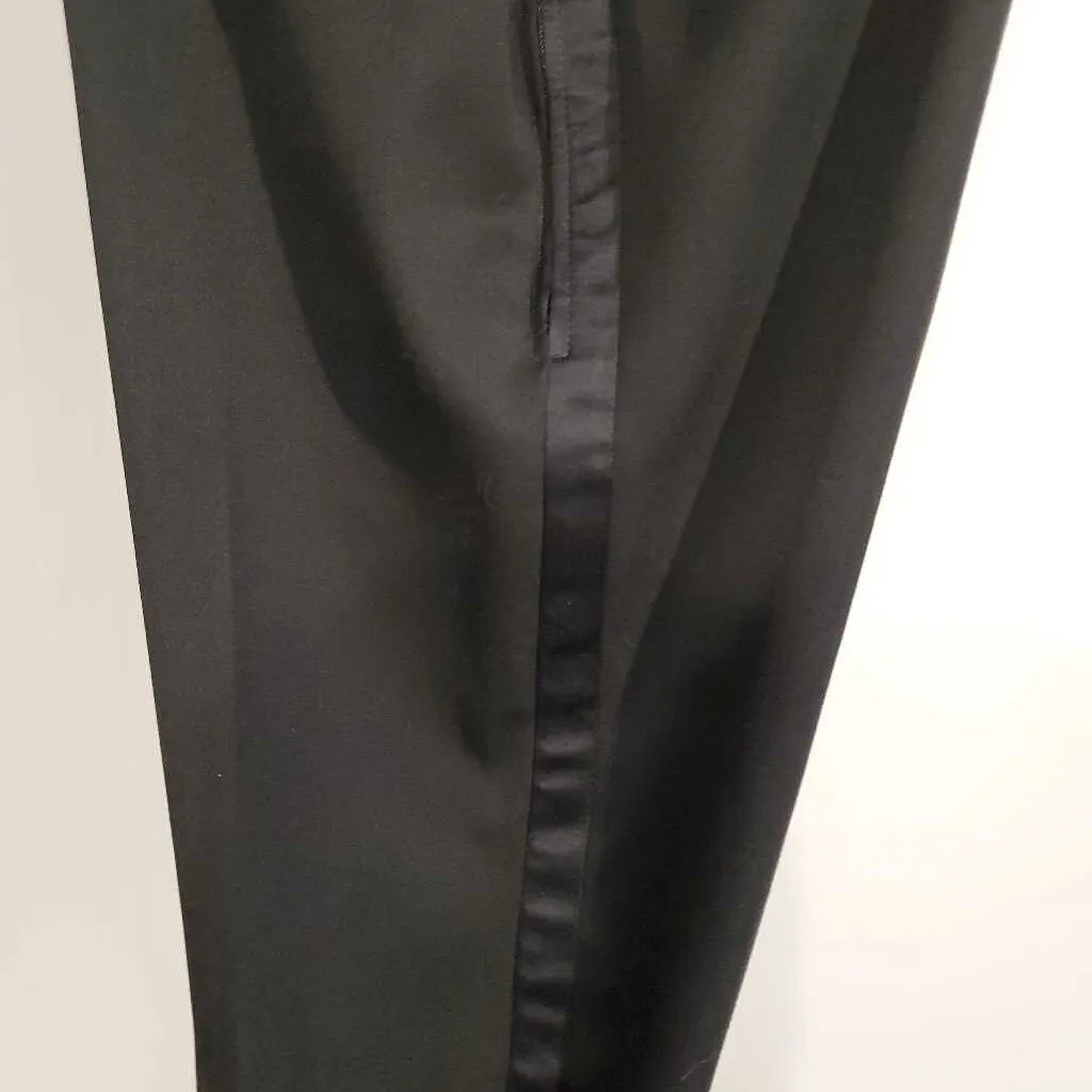 Carl Meyers Black Formal Jods with Suede(25 1/2W, 35 1/4 2INS)