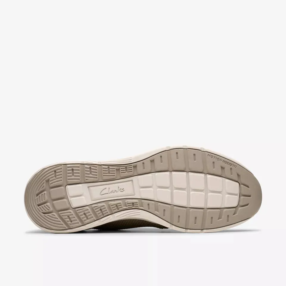 Clarks Men's Motion Trek MX Khaki 26181982