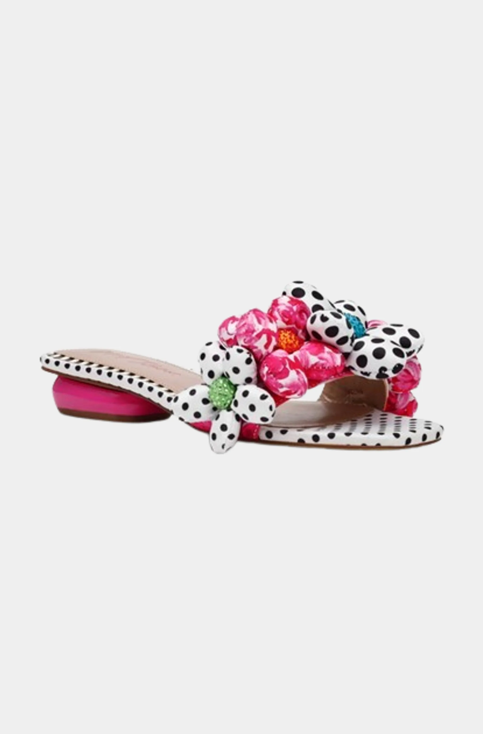 Emelia Flat