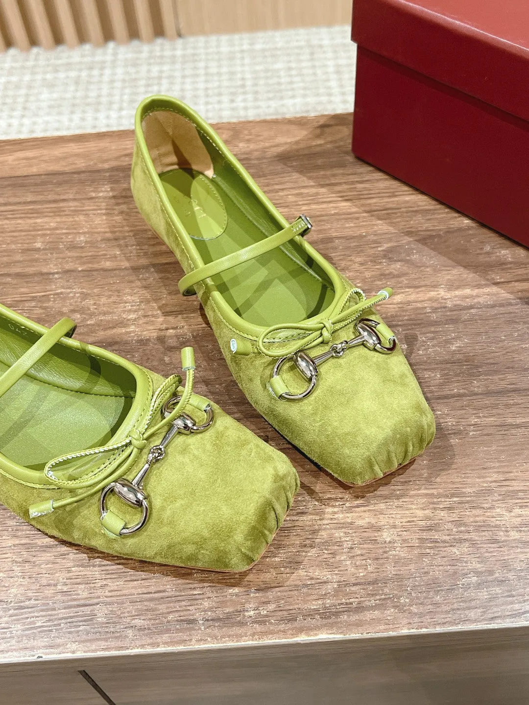 GC Suede fabric Early Spring Resort Series Horsebit Ballet Flats