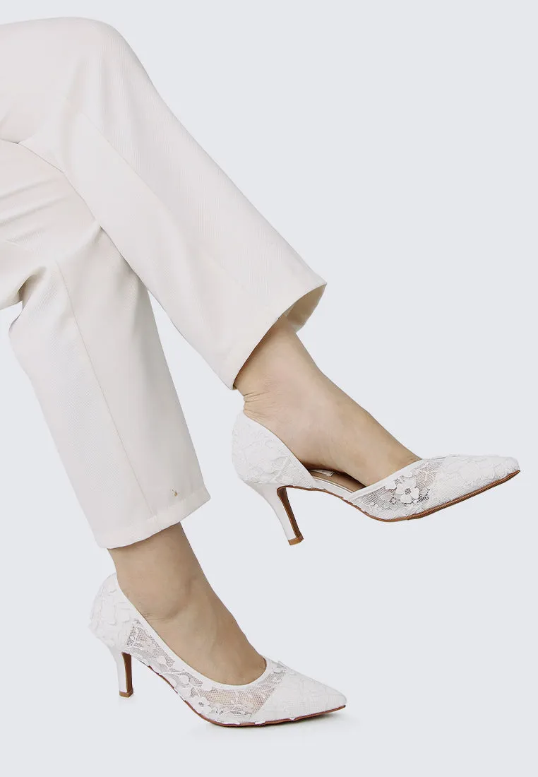 Giana Comfy Pumps In White