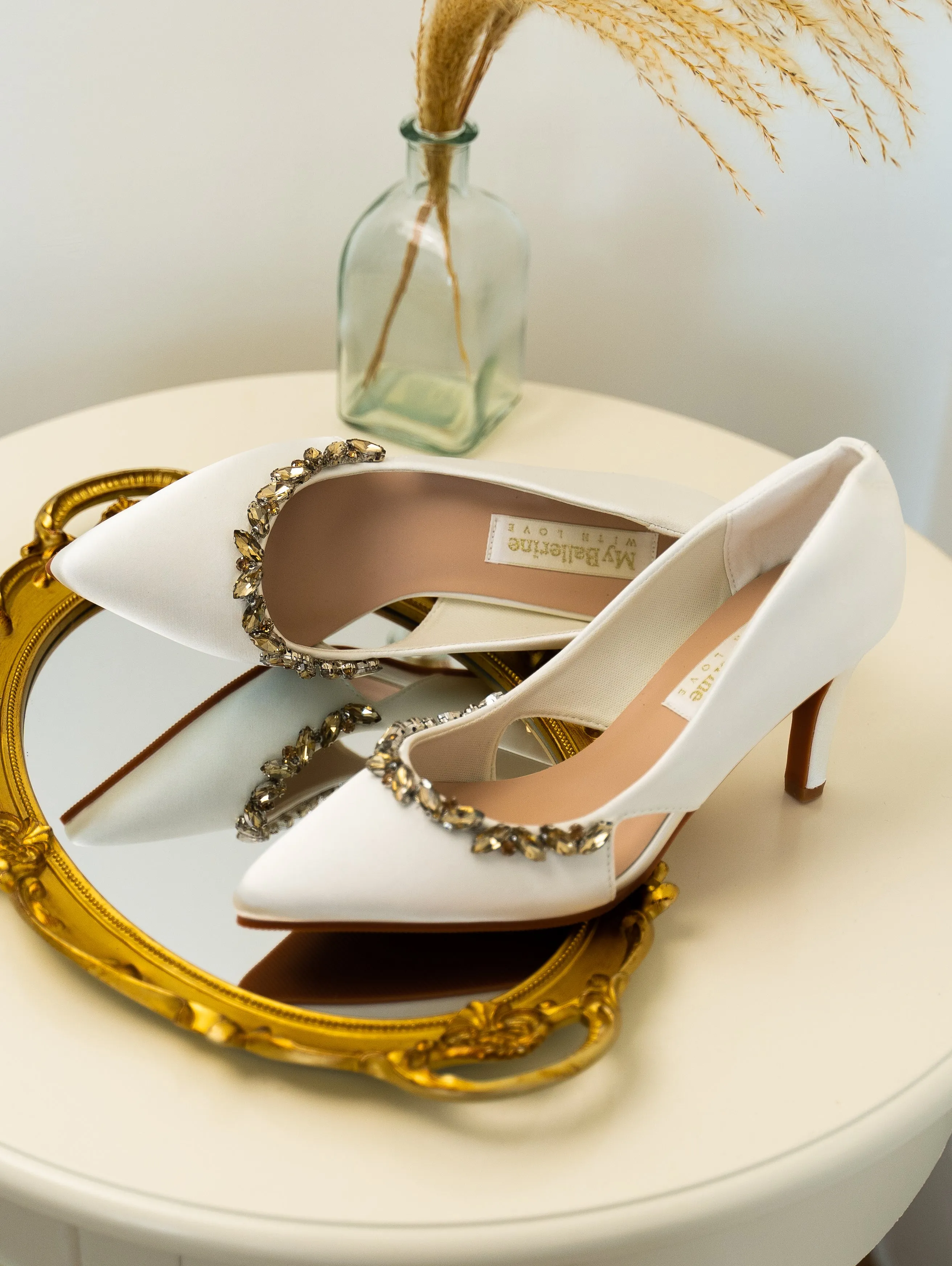 Gisele Comfy Pumps In Ivory