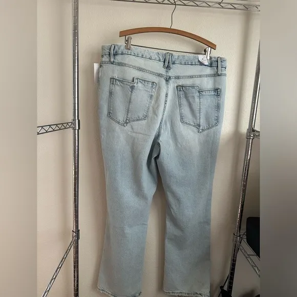 GOOD AMERICAN Jeans.