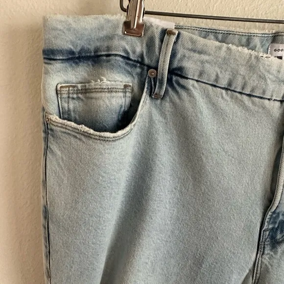 GOOD AMERICAN Jeans.