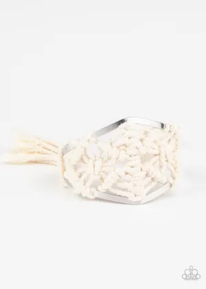 Macrame Mode - White Bracelet