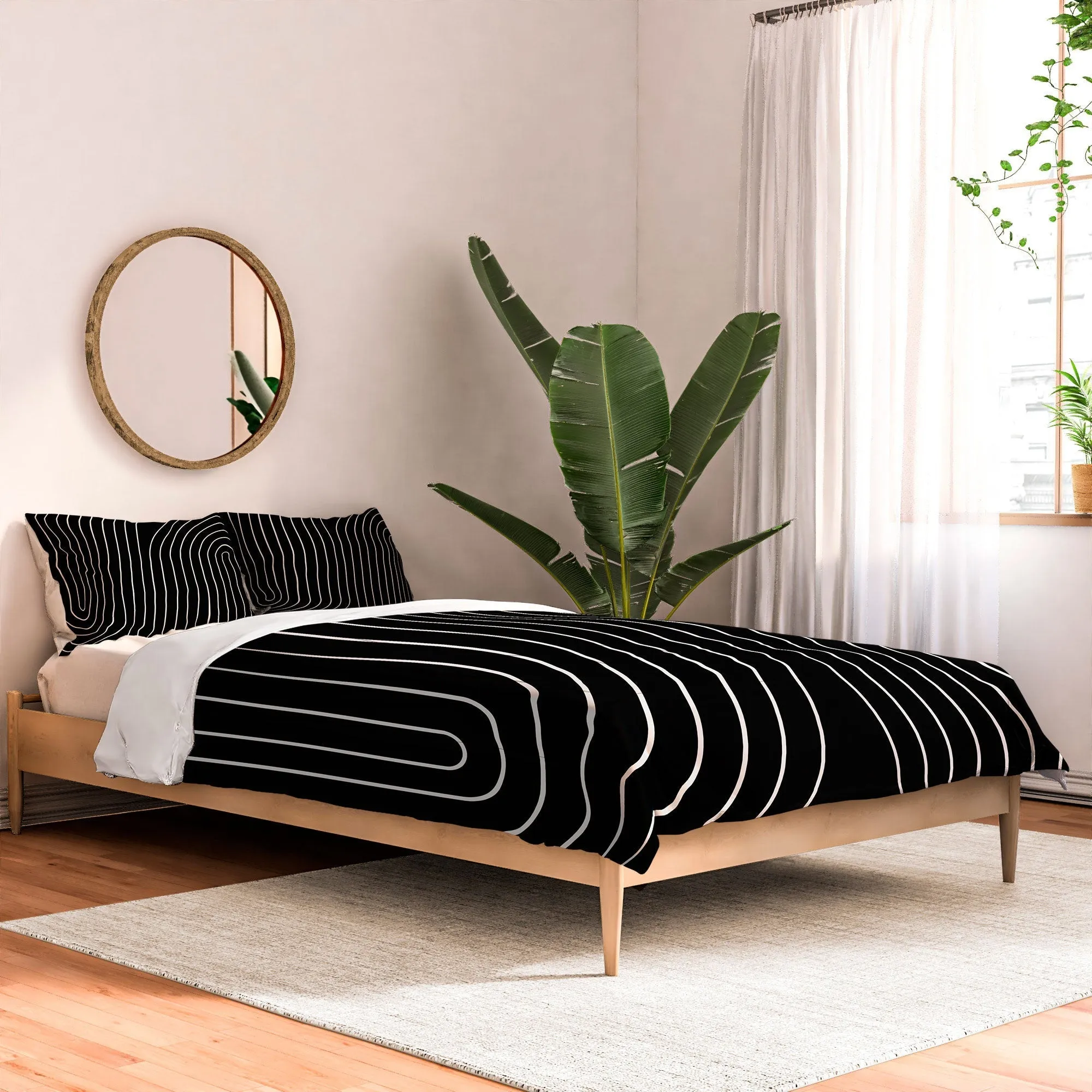 MINIMAL LINE CURVATURE BLACK DUVET / COMFORTER