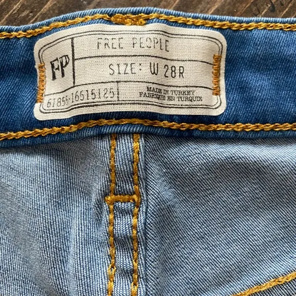 NWT VINTAGE DENIM from FREE PEOPLE👖stretchy!