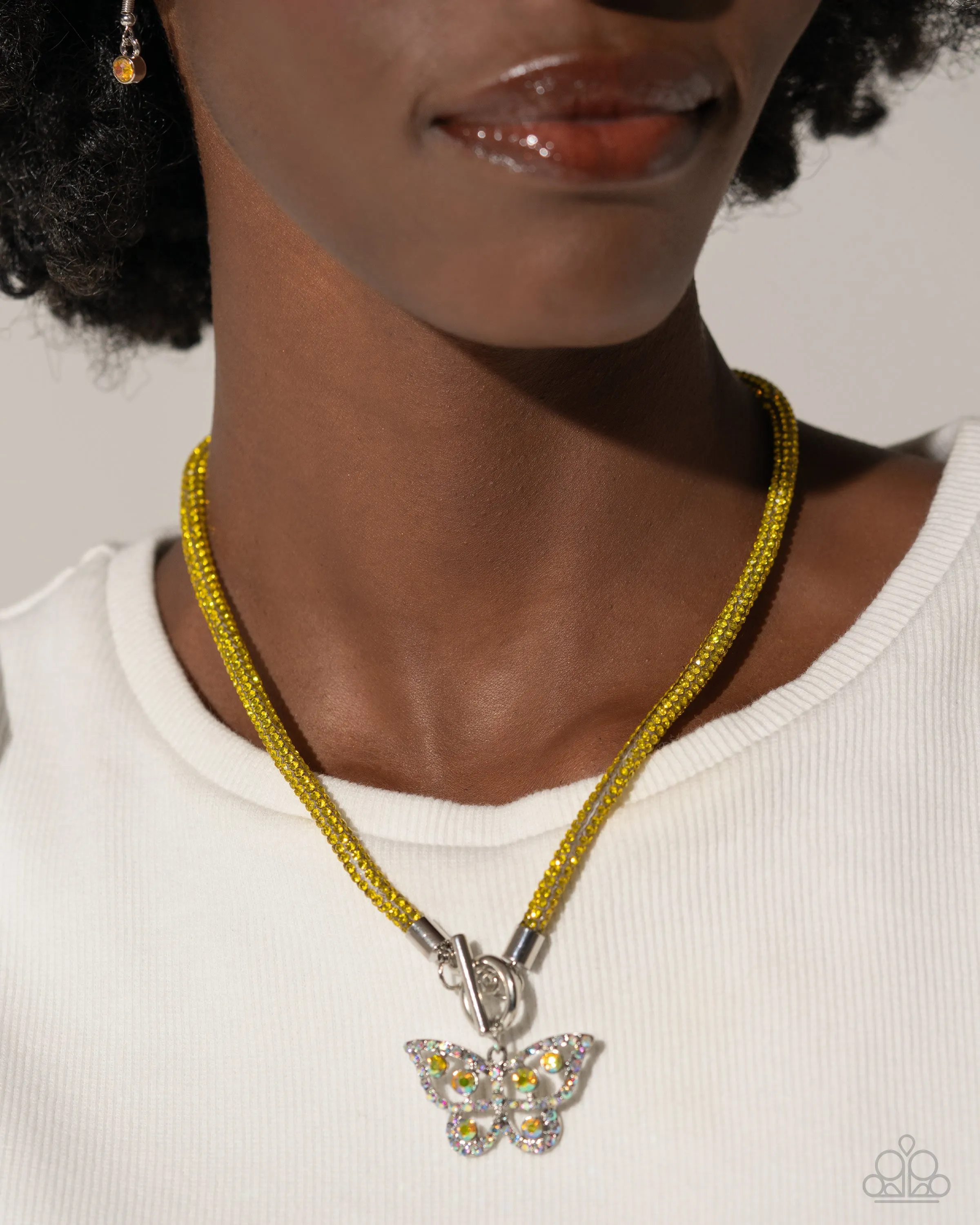 Paparazzi On SHIMMERING Wings Necklace Yellow & Aerial Appeal Bracelet Yellow (Iridescent)
