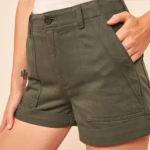 Reformation Pierce Utility Shorts ✨NWT✨