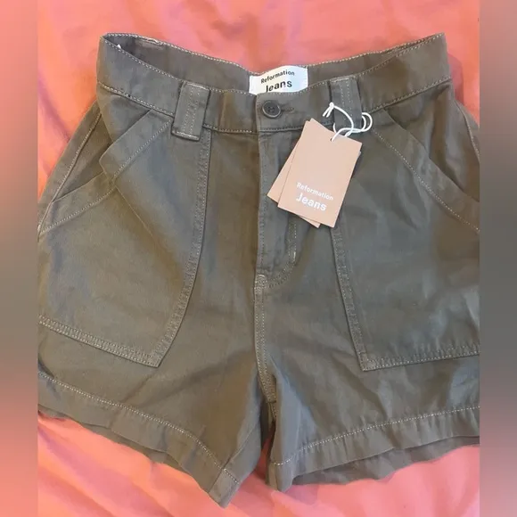 Reformation Pierce Utility Shorts ✨NWT✨