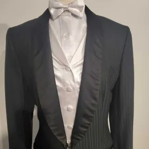 Show Season Black Formal