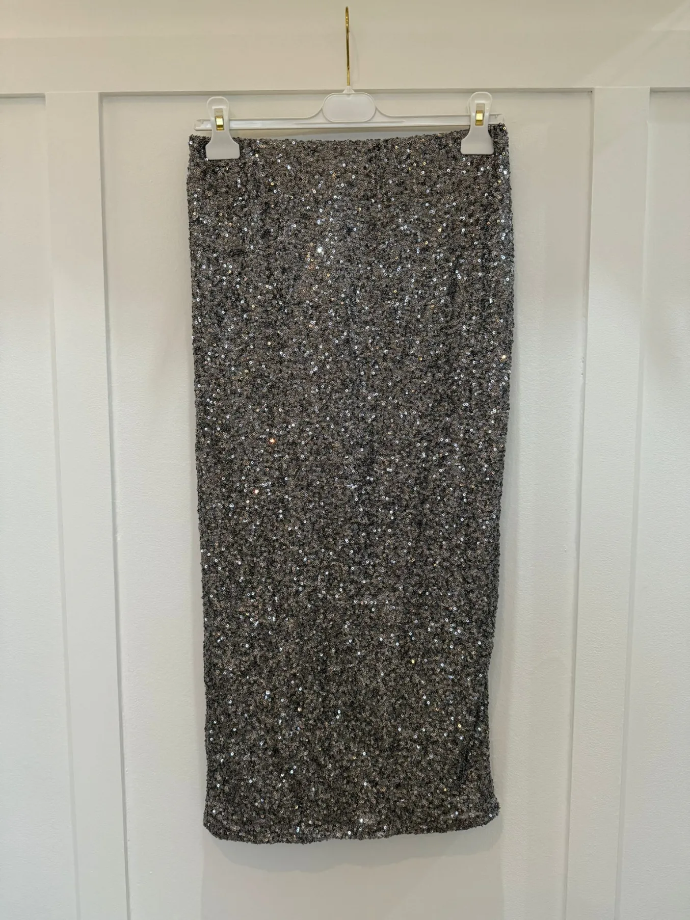 Silver Luxe Sequin Pencil Skirt