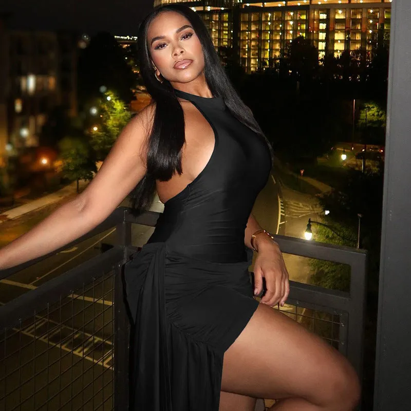 Sleek Allure Halter Neck Backless Bodycon Dress with Ribbon Detail