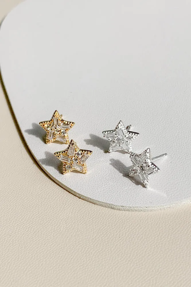 Sparkling Star Ear Studs (925 Silver)