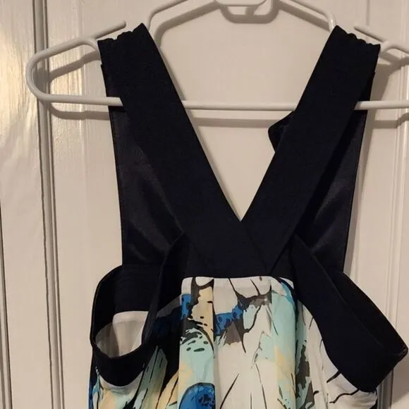 Stunning Cross‎ Tank Flowal Print Flowly Flattering Dress Med. NWT