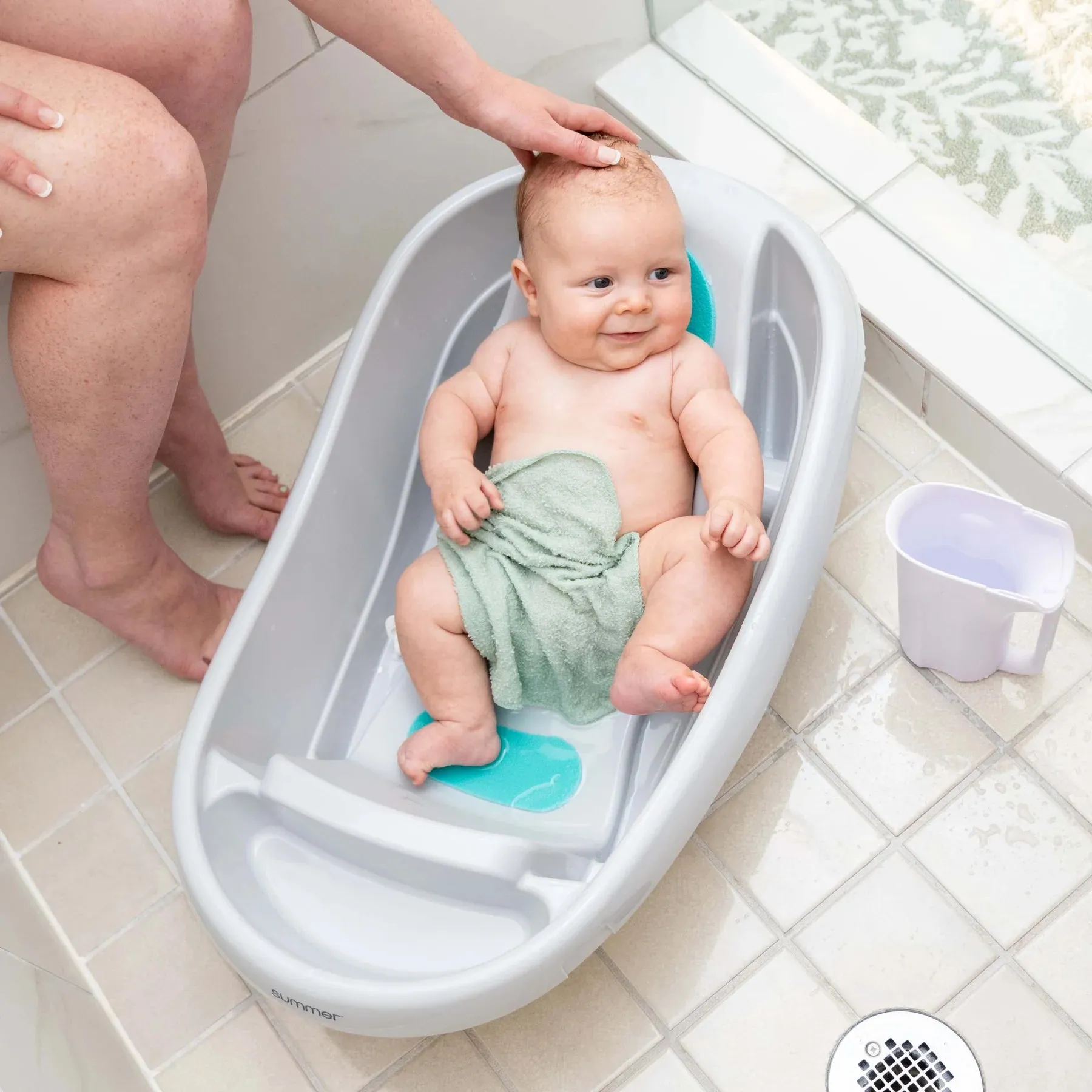 Summer by Ingenuity Comfy Clean Deluxe Tub - Grey