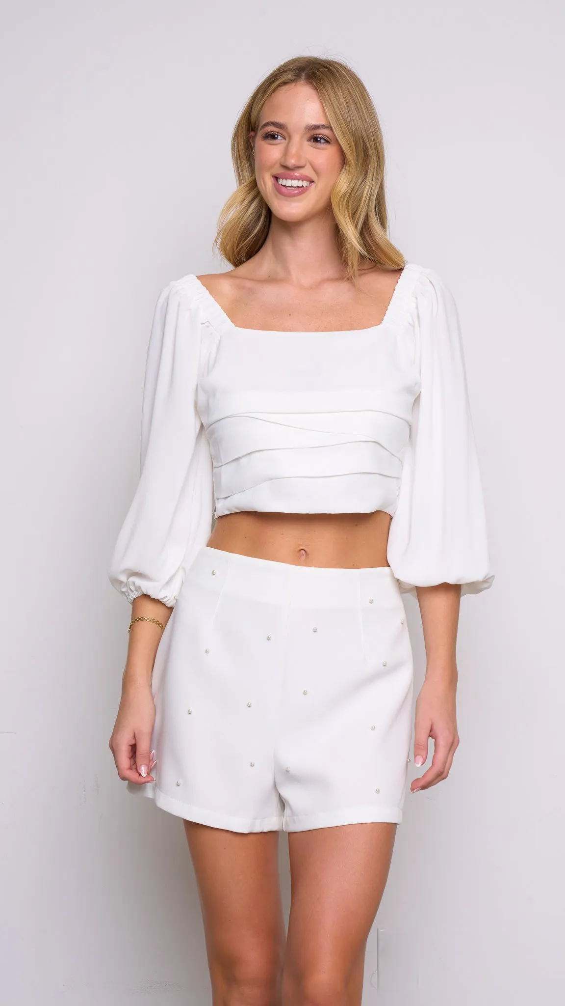 Suna Shorts
