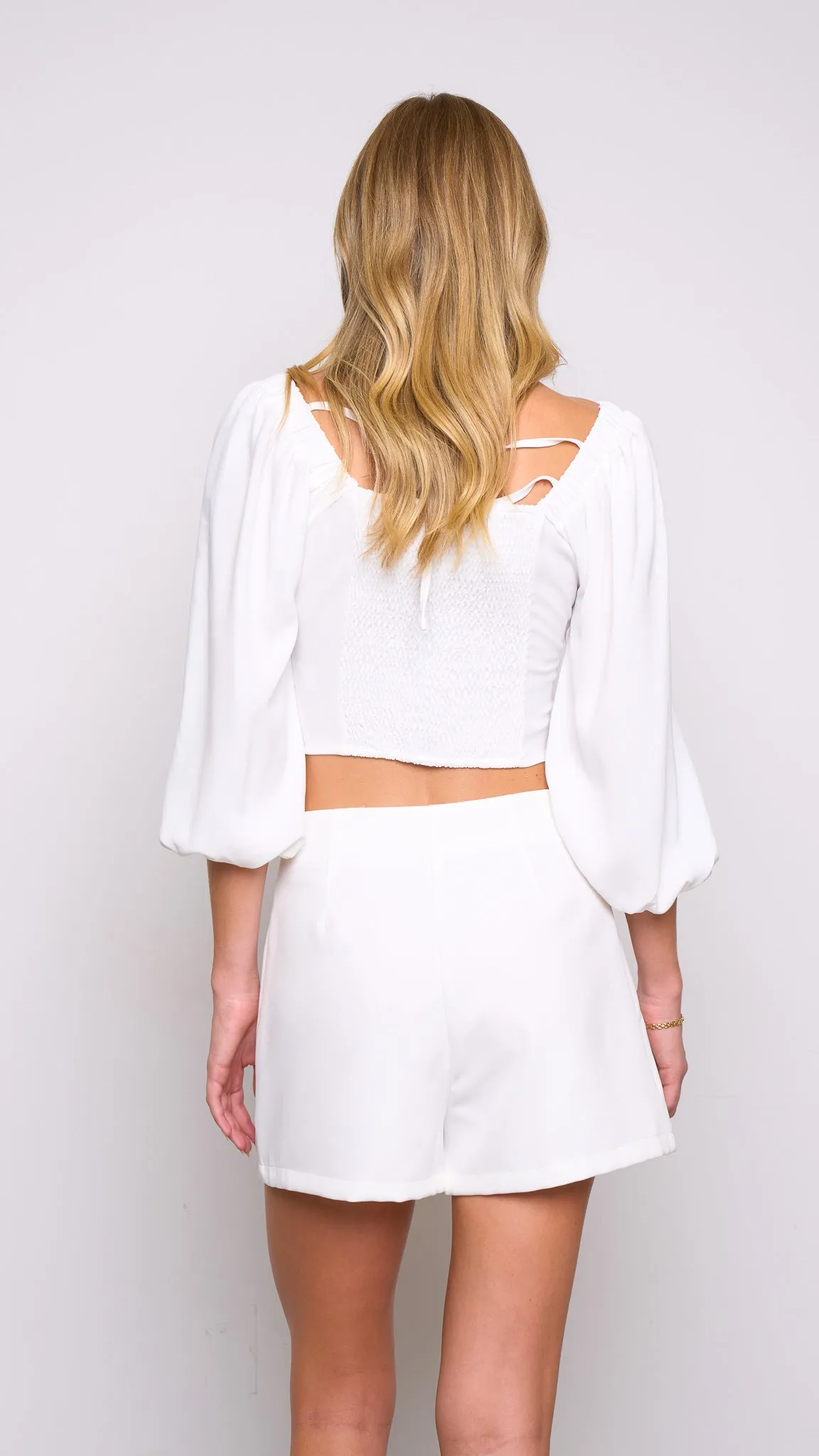 Suna Shorts