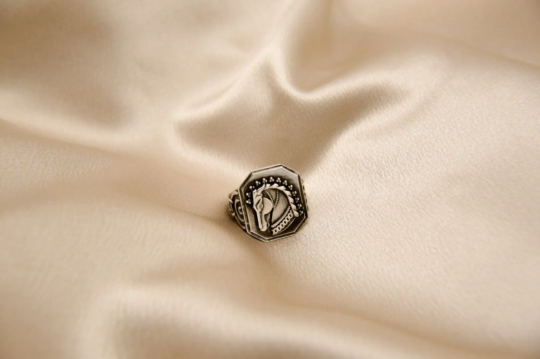 Sybil | Sterling Horse Ring | Sz 9