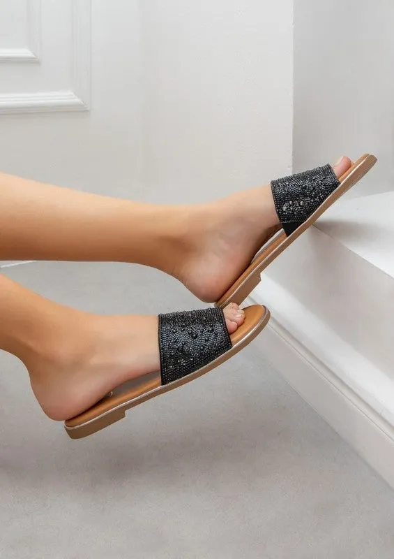 The Carly Flats