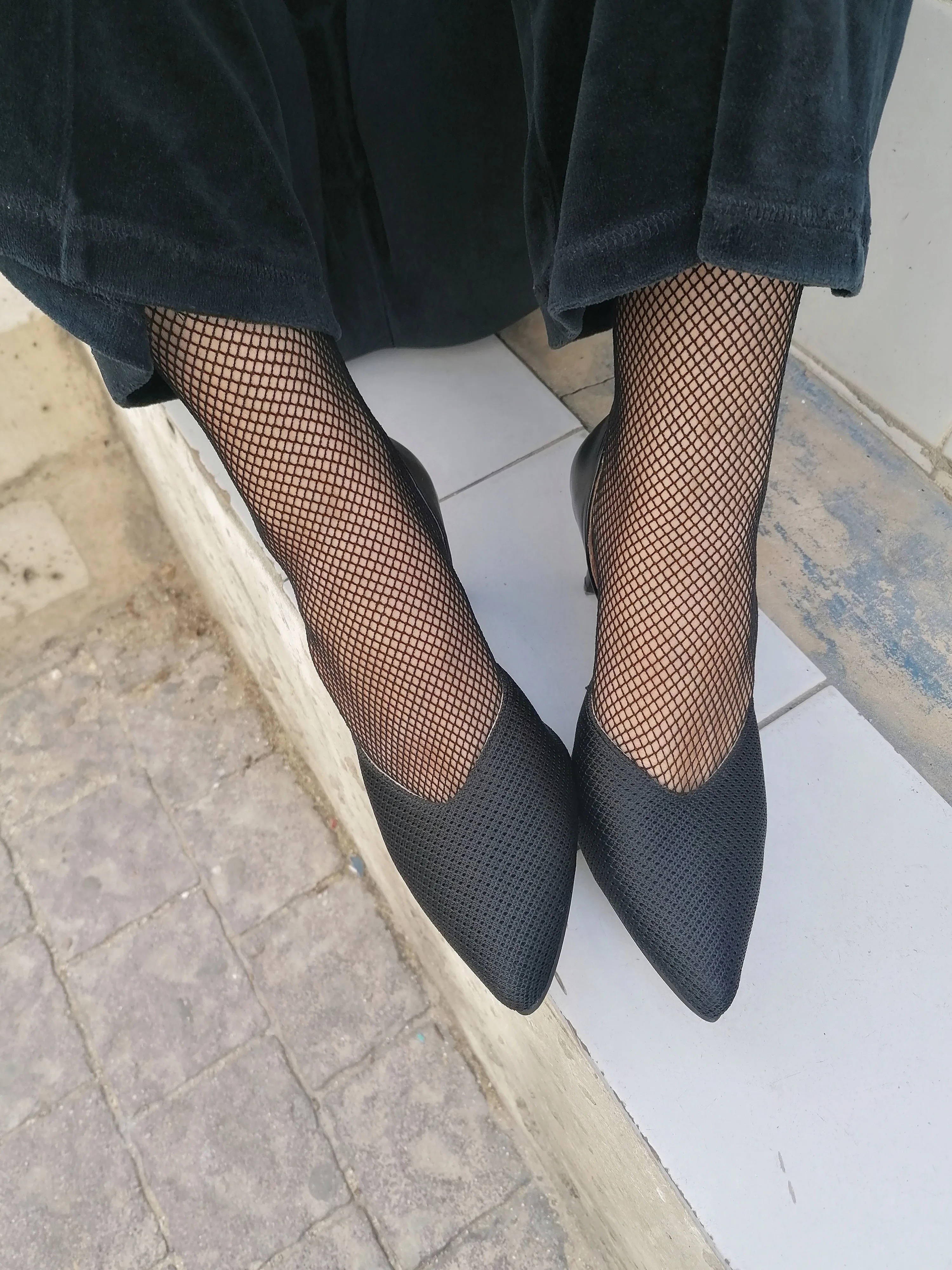 THE NEW - BLACK & BLACK MESH HEELS