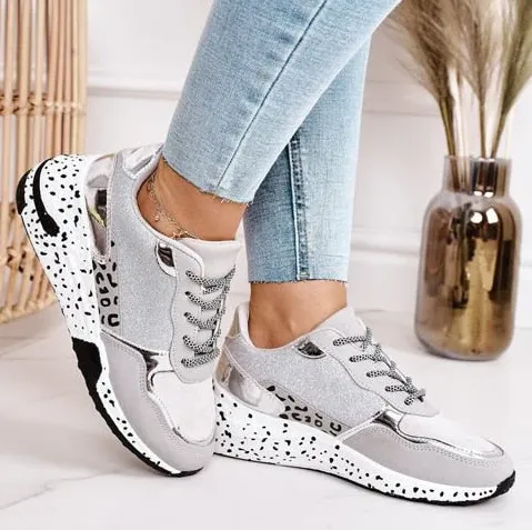 Trendy trainers - women