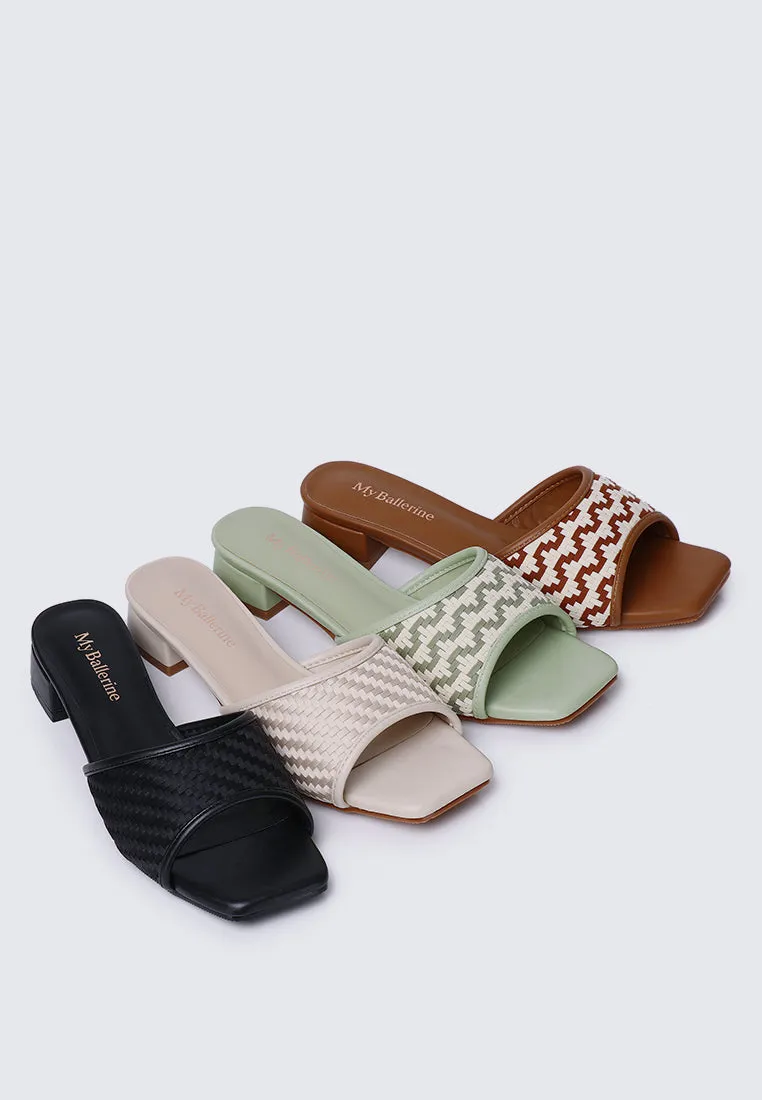 Vee Comfy Sandals In Nude