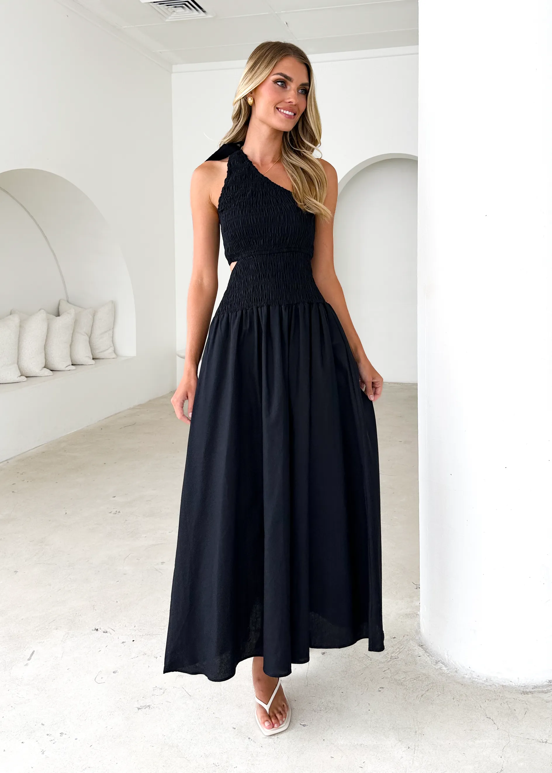 Villa One Shoulder Maxi Dress - Black